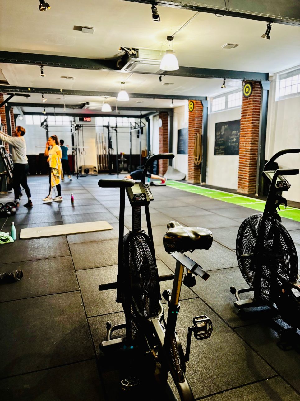 espace crossfit à centre 16 salle de sport maisons-alfort